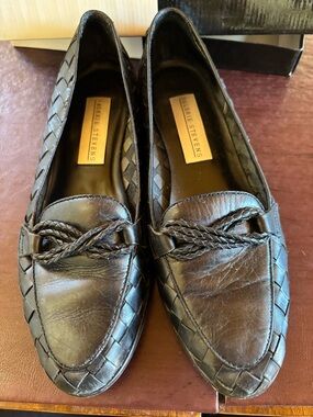 Valerie Steven’s black woven leather loafers braided detail size 9m